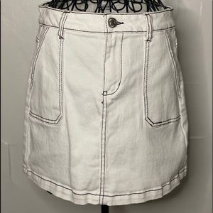 White with black stitching skirt size 7